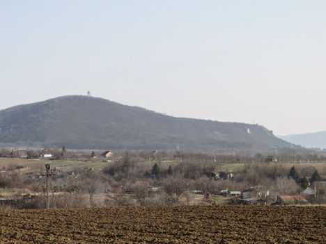 - DUNAZUG-HEGYSÉGBEN