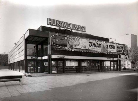 Hunyadi mozi, Üllői út - 1985