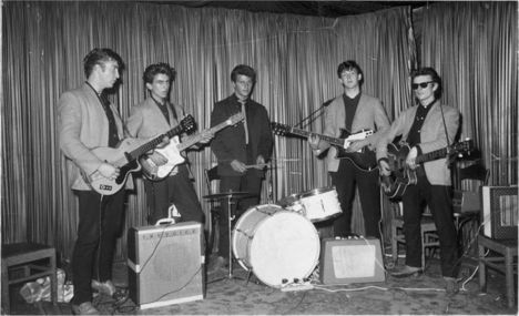 Beatles 1960 aug, 17. a hamburgi Indra klubban.