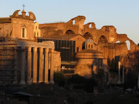 Forum Romanum alkonyatban