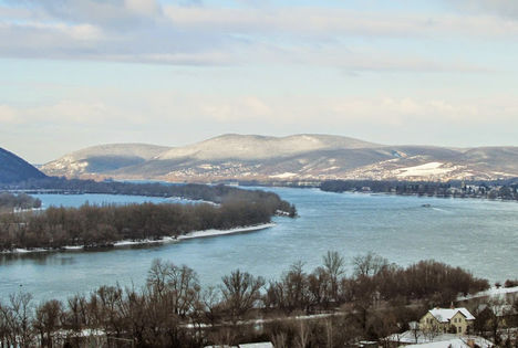 Csucsforma SE évnyitó túrája Duna-kanyar