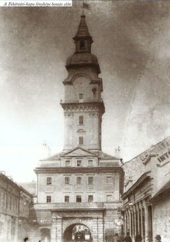 Fehérvári kapu a tűztoronyal Győrben