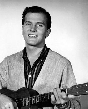 Pat Boone (15)