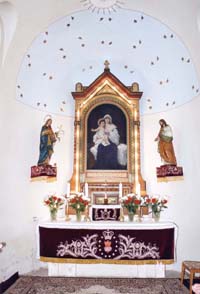 CIGLÉD Szűz Anya oltár