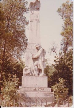 Hősök szobra, 1976.
