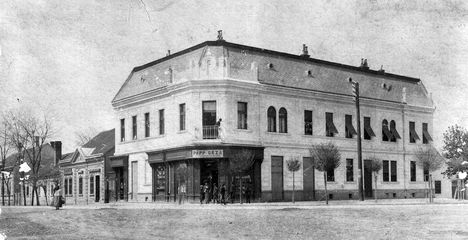 1911. Csorna, Östör palota