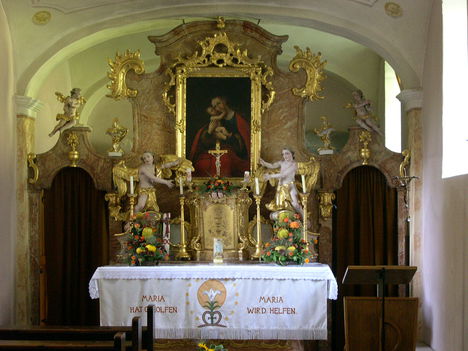 DÉRFÖLD A Mária kápolna oltára