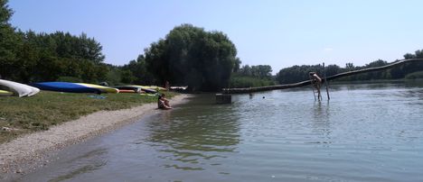 Dunakiliti, Görgetegi Duna-ág, Szigetközi hullámtéri vízpótlórendszer, 2015. augusztus 06.-án
