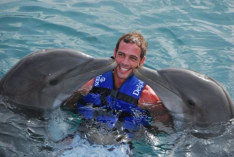 William Levy és a delfinek!!!