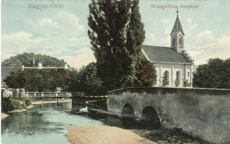 A Lajta folyó Magyaróváron az evangélikus templom mögötti szakaszon, az 1800-as években