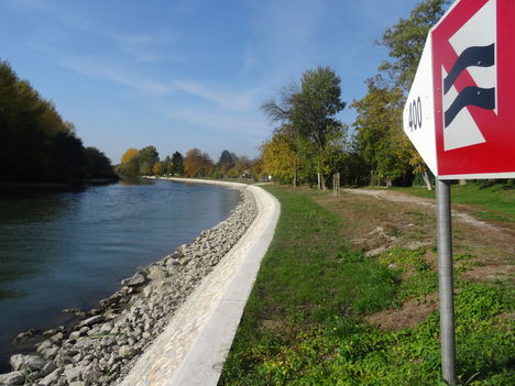 Mosoni-Duna, Halászi község belterületén 2015. október 27.-én