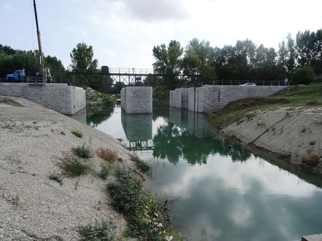 Régi (Trianoni) Rajkai zsilip felújítása 2015. szeptember 23.-án
