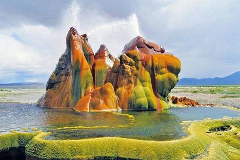Csodás természet gejzír Nevada-1025