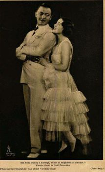 Kertész Dezső és Gaál Franciska Ábrahám Pál: Az utolsó verebélylány  c. operettjében (1928)