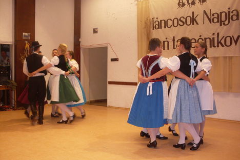 Imregi dalok Zemplénből: A paszulya szára