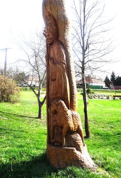 Lipót, Szent Kelemen faszobra, Bálint József alkotása (2015) 2016. április 02.-én 2