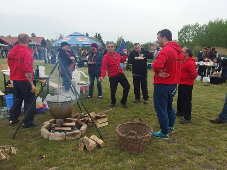 Főznek a kamionosok