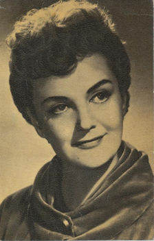 Tolnay Klári (4)