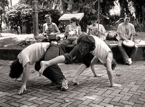 Capoeira_by_felocomemasmelo