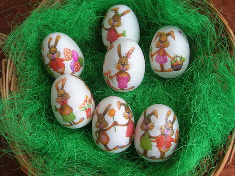 Nyuszis húsvéti tojások