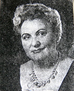 UTRY  ANNA  1907  -  1968  ..