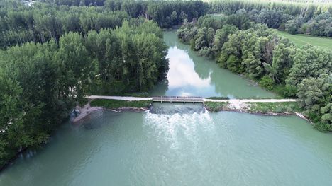 A Kőhídi vízszintszabályozó műtárgy Ciklaszigeten, Dunasziget 2019 július 23.-án 1