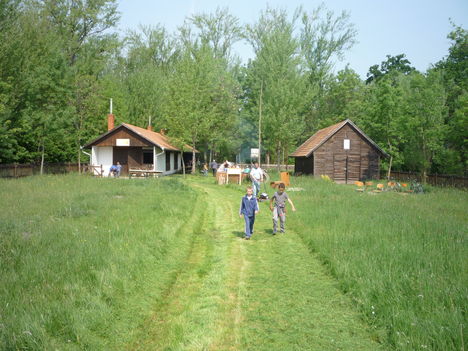 cserkésztanya 1