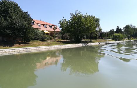 Halászi község belterületén a Mosoni-Duna bal partja, Halászi 2019. július 24.-én 1