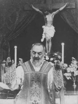 A nap Szentje - Pietrelcinai Szent Pio atya