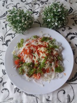 rizstészta salátával