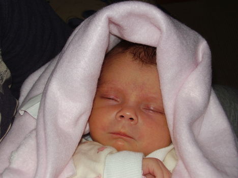 Karolina 1 hónaposan 2007.március