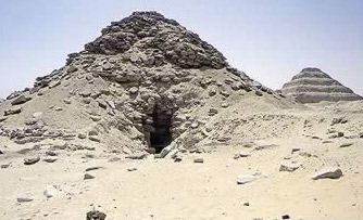 Uszerkaf-piramis