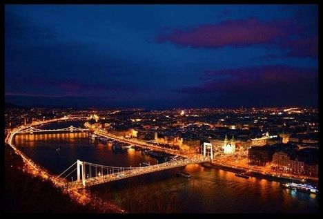 Budapest éjjeli fényei !