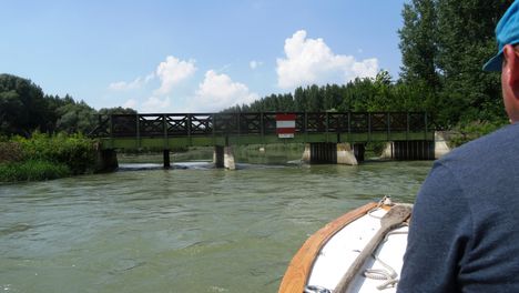 Kerekesciglési vízszintszabályozó műtárgy a Cikolai ágrendszerben, Dunasziget 2016. július 26.-án