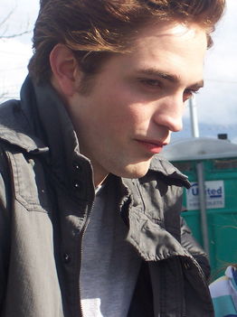 Robert Pattinson forgatáson kívül