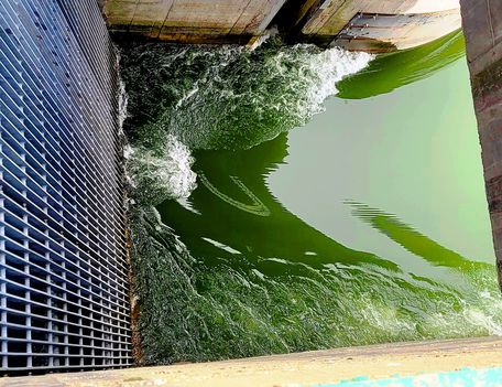 Dunakiliti duzzasztóműbe beépített vízerőtelep, 2022.10.27-én 