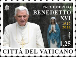 XVI. Benedek emeritus pápa emlékére
