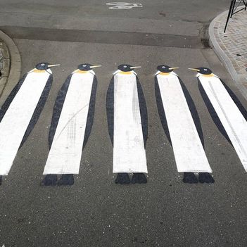 Zebra (pedestrian street art in Europe by Oakoak)_03