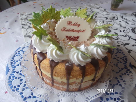 Születésnapi gesztenye torta