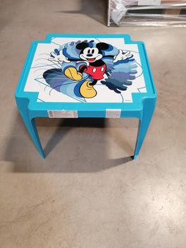_disney_miki_egeres_asztal_kek