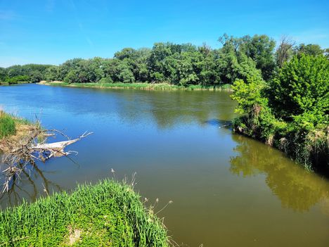 Szigetköz, a revitalizált Szigeti Duna-ág Dunakilitinél 1