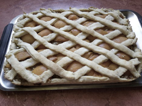 Barackos rácsos pite