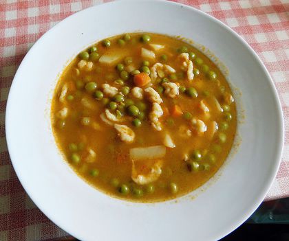 Zöldborsóleves galuskával.