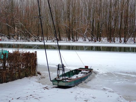 Befagyott a Mosoni-Duna, Halászi 2017. január 12.-én  1
