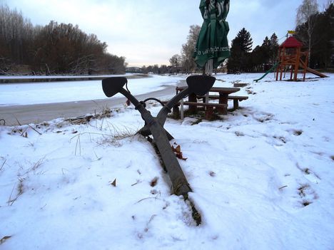 Befagyott a Mosoni-Duna, Halászi 2017. január 12.-én  2