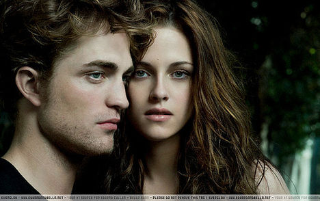 Some-Kristen-and-Robert-pictures-from-photoshoot-twilight-series-5540459-500-314