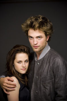 The-best-of-Empire-photoshoots-twilight-series-5545588-333-500