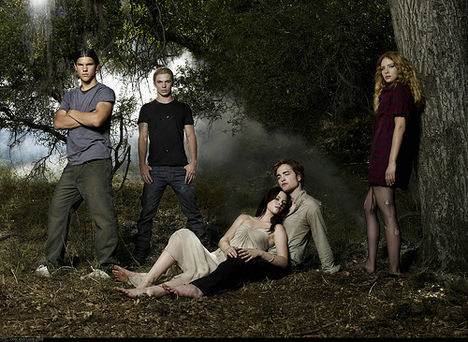 The-best-of-Entertinment-photoshoots-twilight-series-5545835-500-365