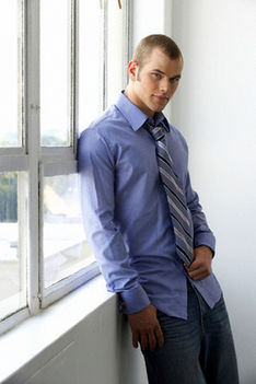 The-best-of-Kellan-photoshoots-twilight-series-5541945-266-399