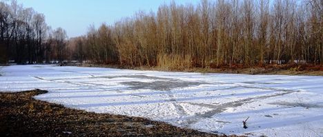 Befagyott a Hatvanasi Duna-ág a Gombócosi zárás felvízén is, 2017 január 27  (4)